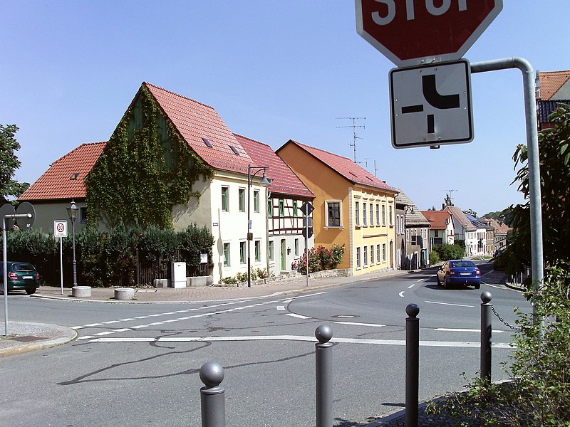 File:RiesaGroßenhO.JPG