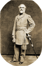 Le général Robert E. Lee pose dans un portrait de 1863