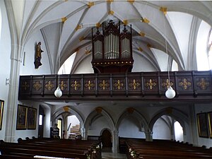 Roitham Pfarrkirche - Innenraum 3.jpg