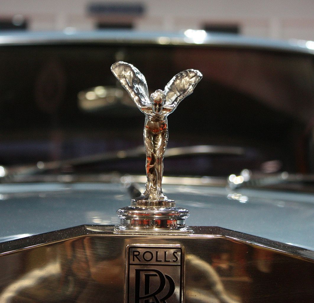 Licuar en caso principal File:Rolls Royce "Spirit of Extasy" - Flickr - jns001.jpg - Wikimedia  Commons