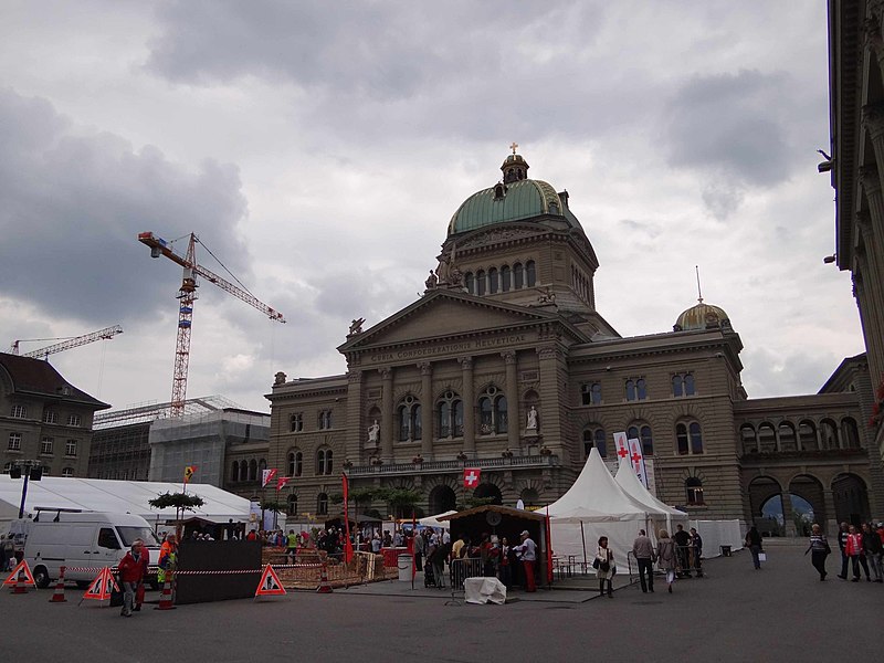 File:Rotes Quartier, Bern, Switzerland - panoramio (13).jpg