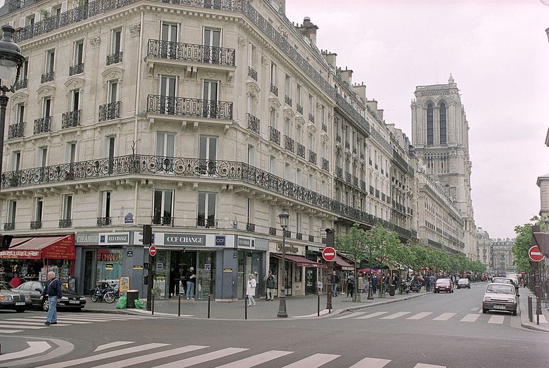 File:Rue d'Arcole.jpg