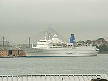Oceanic II docked in Sydney Harbour in November 2007 ScholarShipSydney.JPG
