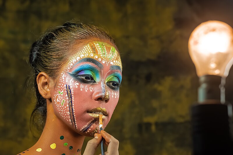 File:Self traditional folk face painting (2).jpg