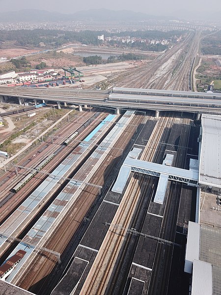 File:Shangrao Railway Station 2017.12.07 12-14-39.jpg