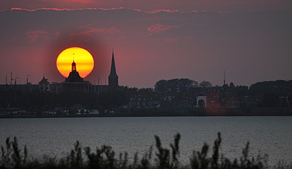 So kommt man zu Enkhuizen mit den Öffentlichen - Mehr zum Ort Hier