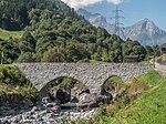 Steinbrücke über den Sernf