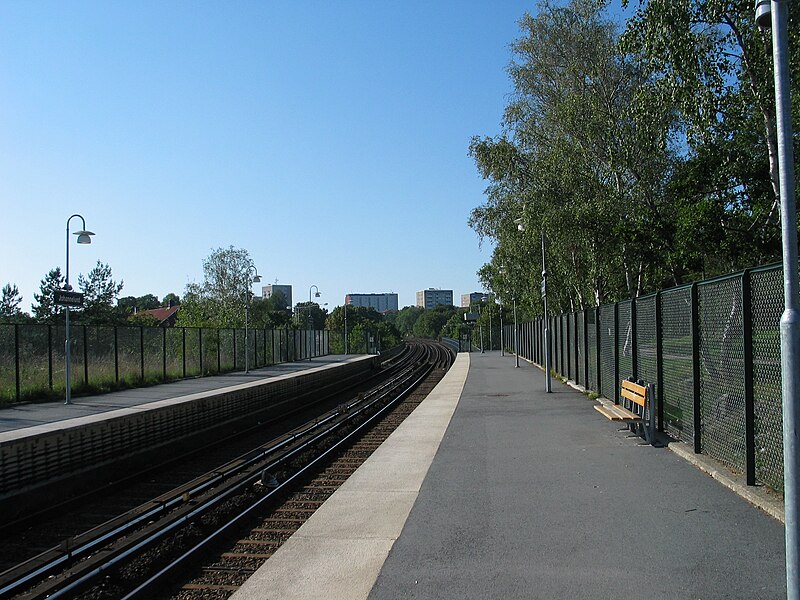 File:Stockholm subway johannelund 20060913 002.jpg