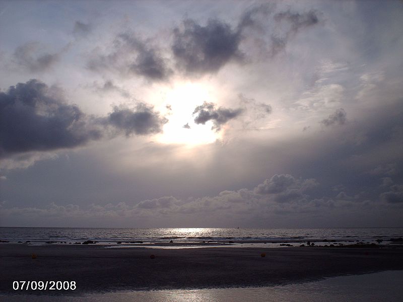 File:Sunset on the beach from hollum , Ameland - panoramio.jpg