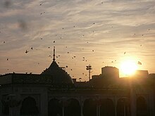 The famed Data Durbar shrine of Sufi saint Ali Hujweiri in Lahore is known for devotees from over the world. Sunset over Data Durbar.jpg