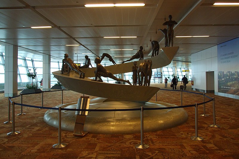 File:Surya Namaskar sculpture at IGIA T3.jpg