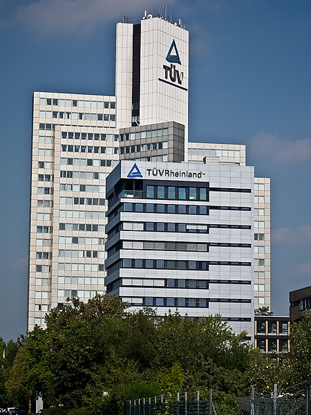 TÜV Rheinland Hochhaus Köln Poll 2011