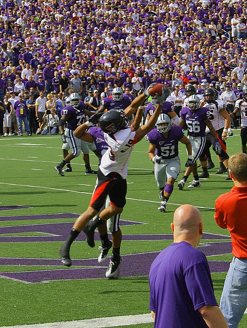 Texas Tech's Lyle Leong catching a pass for a touchdown against Kansas State