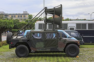 <span class="mw-page-title-main">Sound truck</span> Vehicle with loudspeakers used to broadcast messages