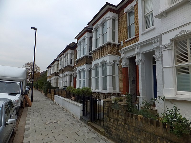 File:Terraced houses in Abbeville Road, Clapham - geograph.org.uk - 3763883.jpg