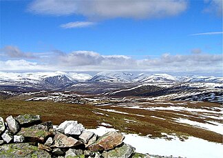 O parte din Cairngorms, văzută de pe muntele Geal Charn