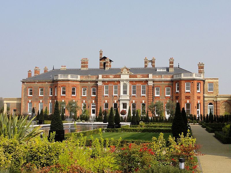 File:The English Gardens of Gordon House in Isleworth - panoramio.jpg