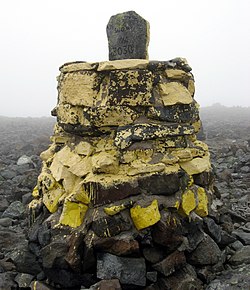 Hraniční kámen 303B na nejvyšším místě Finska