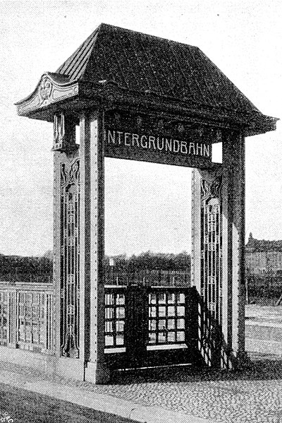 File:U-Bahn Berlin Kaiserdamm Eingangsportal 1908.jpg