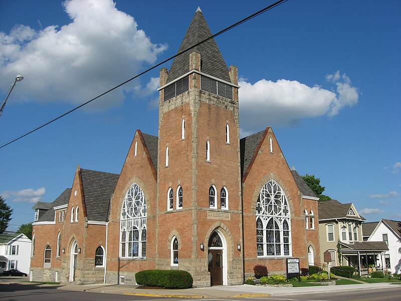 File:United Methodist Church, Mechanicsburg, blue sky.jpg