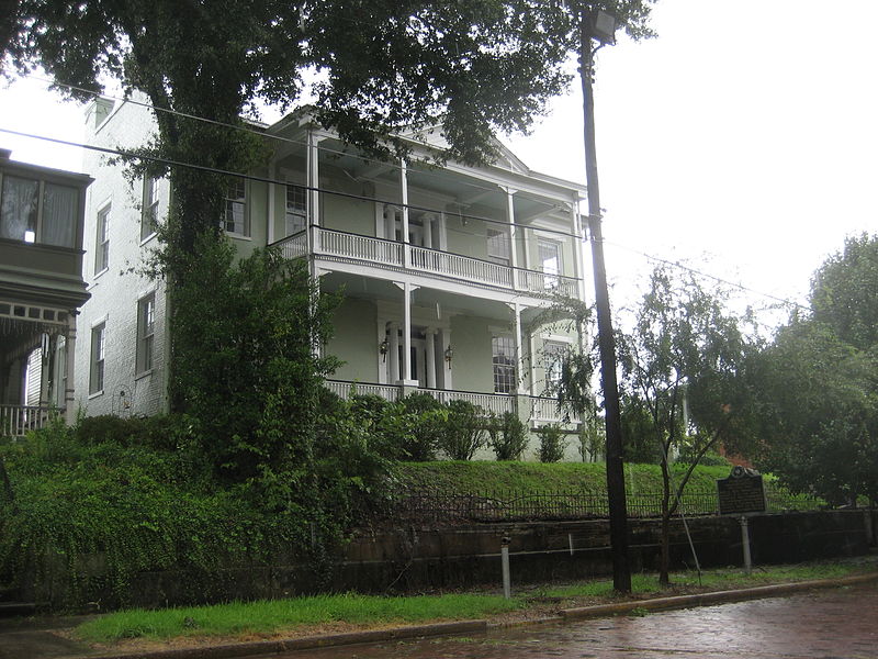 File:Vicksburg3Sept2008PembertonHQHouse.jpg