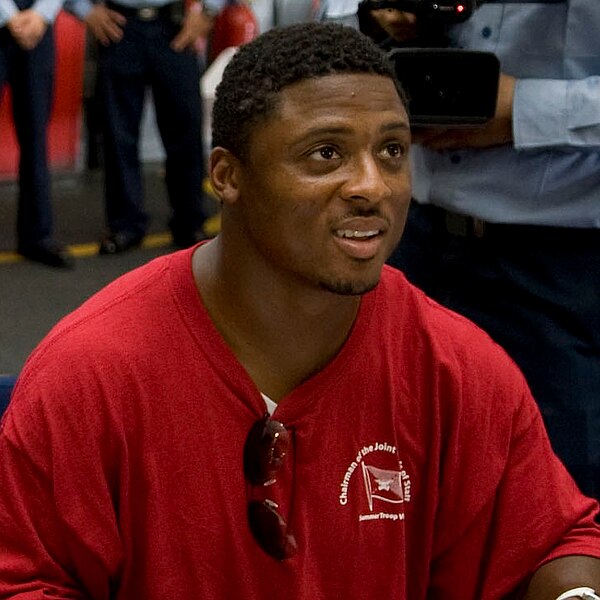 File:Warrick Dunn cropped2.jpg