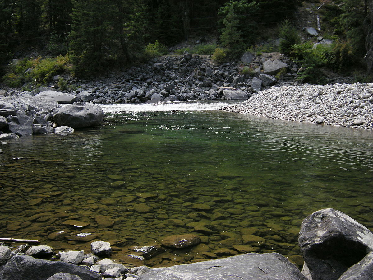 West river. Уэнатчи. Айкуайвенйок. River West. Чивейв.