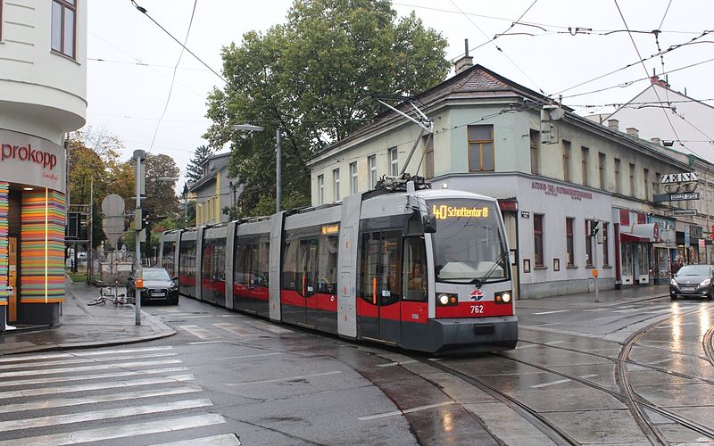 File:Wien-wiener-linien-sl-40-907808.jpg