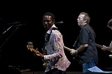 Weeks alongside Eric Clapton in the 2007 Crossroads Guitar Festival