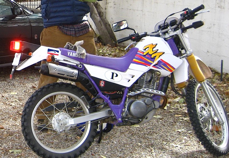 File:Yamaha XT225 01.jpg