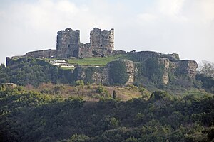 Yoros Castle 6222.jpg