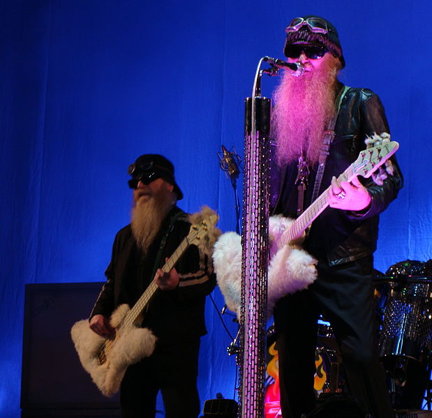 File:ZZ Top @ BBK Live 2008 II.jpg