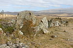 Menhir con foro