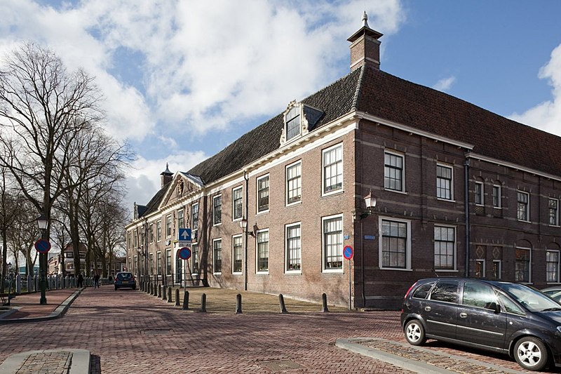 File:Zuidwest hoek van het gebouw - Hoorn - 20533786 - RCE.jpg