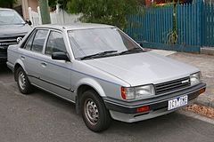 Мазда 1986. Mazda 323 1986. Mazda 323 1986 седан. Mazda 323 bf. Mazda 323 bf sedan.