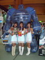 2007年台北國際電腦展，技嘉科技的吉祥物與展示女郎。