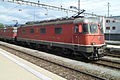 Locomotiva Re 6/6 in livrea rossa