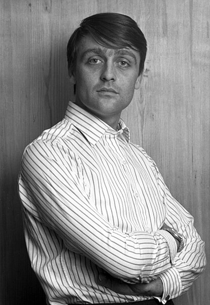 File:6th Duke of Westminster 4 Allan Warren.jpg