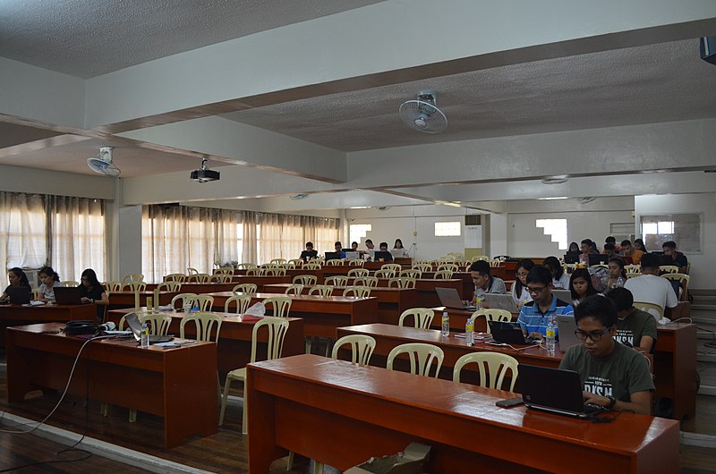 File:9th Waray Wikipedia Edit-a-thon 18.JPG