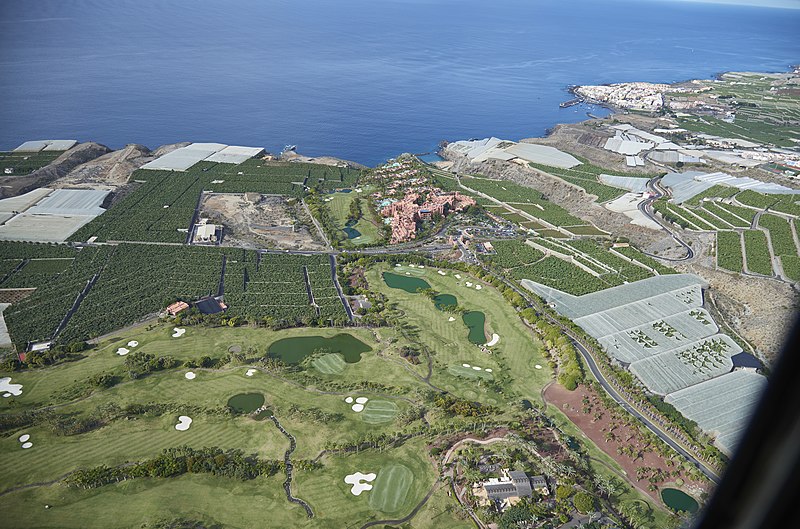 File:A0188 Tenerife, hotel Abama aerial view.jpg