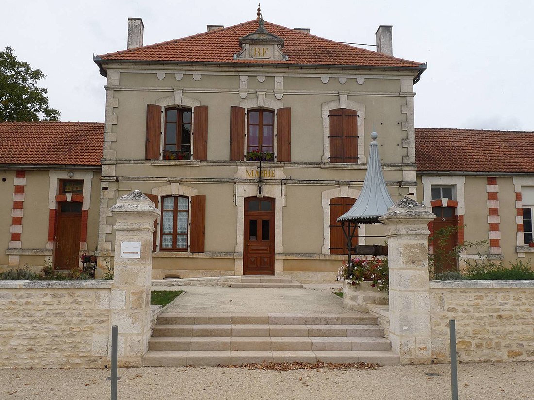 File:Adjots mairie.JPG