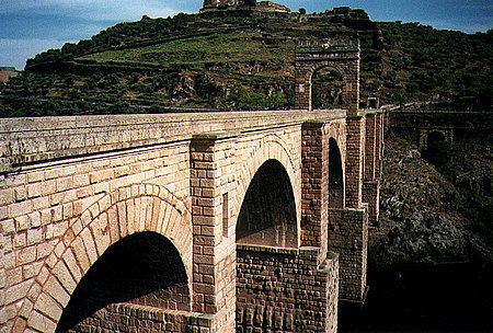 Alcantara roman bridge.jpg