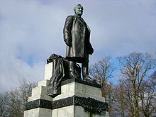 The statue of emigrant, industrialist and philanthropist Andrew Carnegie in his home town of Dunfermline Andrew Carnegie's statue, Dunfermline.jpg