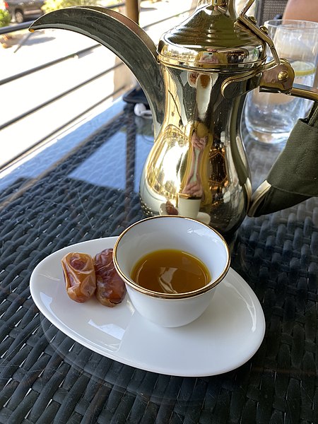 File:Arabic coffee with dates.jpg