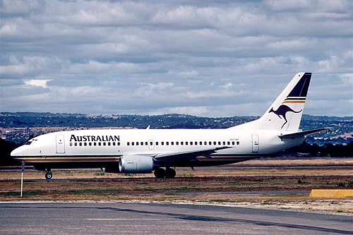 Australian Airlines Boeing 737-376; VH-TAY@ASP; June 1990 BAD (5404991896).jpg