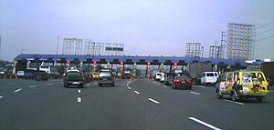 Plaza Tol Balintawak di Lebuhraya Luzon Utara terletak di Caloocan City, Filipina.