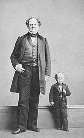 https://upload.wikimedia.org/wikipedia/commons/thumb/7/7f/Barnum_and_Commodore_Nutt.jpg/170px-Barnum_and_Commodore_Nutt.jpg