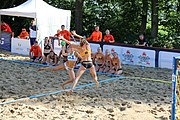 Deutsch: Beachhandball Europameisterschaften 2019 (Beach handball Euro); Tag 4: 5. Juli 2019 – Frauen, Viertelfinale, Niederlande-Griechenland 2:1 (25:12, 18:24, 7:6) English: Beach handball Euro; Day 4: 5 July 2019 – Quarter Final Women – Netherlands-Greece 2:1 (25:12, 18:24, 7:6)