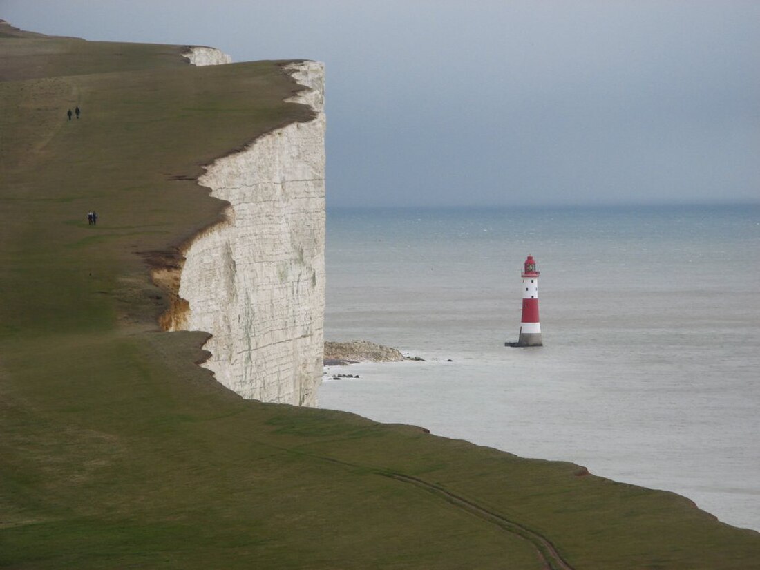 File:Beachy Head, Sussex, UK.jpg