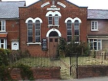 The front shot of the Bierton Baptist Chapel 2005 Bierton front 11.jpg